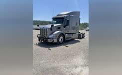 2018 PETERBILT 579 Conventional - Sleeper Truck, Tractor in Dupo, IL