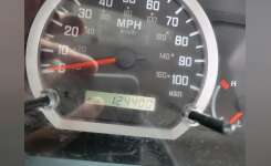 2014 ISUZU NPR HD Box Truck - Straight Truck in Whittier, CA