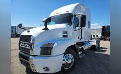 2019 MACK ANTHEM Conventional - Sleeper Truck, Tractor in Byron Center, MI