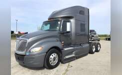 2018 INTERNATIONAL LT Conventional - Sleeper Truck, Tractor in Troy, IL