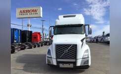 2018 VOLVO VNL860 Conventional - Sleeper Truck, Tractor in French Camp, CA