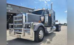 2020 KENWORTH W900L Conventional - Sleeper Truck, Tractor in Indianapolis, IN
