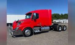 2013 VOLVO VN 630 Conventional - Sleeper Truck, Tractor in Leeds, AL