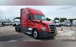 2019 FREIGHTLINER CASCADIA Conventional - Sleeper Truck, Tractor in Pompano Beach, FL