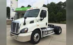 2015 FREIGHTLINER CASCADIA Conventional - Day Cab, Tractor in Conley, GA