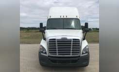 2015 FREIGHTLINER CASCADIA 125 Conventional - Sleeper Truck, Tractor in Orlando, FL