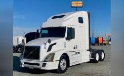 2011 VOLVO VNL670 Conventional - Sleeper Truck, Tractor in Lathrop, CA