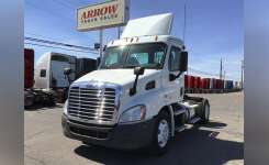 2015 FREIGHTLINER CASCADIA Conventional - Day Cab, Tractor in French Camp, CA