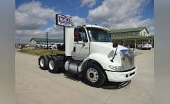 2006 INTERNATIONAL 8000 Conventional - Day Cab, Tractor in New Haven, IN