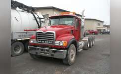 2004 MACK GRANITE CV713 Conventional - Day Cab, Tractor in Caledonia, NY