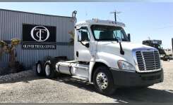 2013 FREIGHTLINER CASCADIA 125 Conventional - Day Cab, Tractor in Converse, TX