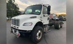 2017 FREIGHTLINER BUSINESS CLASS M2 106 Cab Chassis in Zanesville, OH
