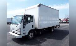 2015 ISUZU NPR HD Box Truck - Straight Truck in Hilliard, OH