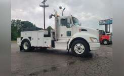2013 KENWORTH T370 Utility Truck - Service Truck in Sutherlin, VA