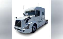 2018 VOLVO VN 630 Conventional - Sleeper Truck, Tractor in Sylmar, CA
