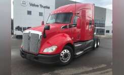 2019 KENWORTH T680 Conventional - Sleeper Truck, Tractor in Romulus, MI
