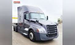 2018 FREIGHTLINER CASCADIA 126 Conventional - Sleeper Truck, Tractor in Stockton, CA