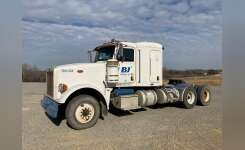 2009 PETERBILT 367 Conventional - Sleeper Truck, Tractor in Chatham, VA