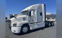 2019 MACK ANTHEM Conventional - Sleeper Truck, Tractor in Turlock, CA