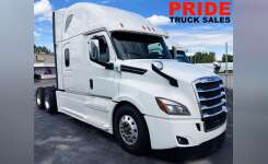 2018 FREIGHTLINER CASCADIA 126 Conventional - Sleeper Truck, Tractor in Toledo, OH