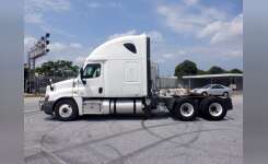 2016 FREIGHTLINER CASCADIA 125 Conventional - Sleeper Truck, Tractor in Atlanta, GA