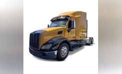 2014 PETERBILT 579 Conventional - Sleeper Truck, Tractor in Sylmar, CA