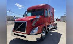 2018 VOLVO VNL740 Conventional - Sleeper Truck, Tractor in Houston, TX