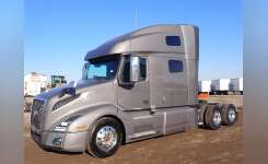 2019 VOLVO VNL760 Conventional - Sleeper Truck, Tractor in Tampa, FL