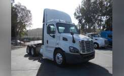 2015 FREIGHTLINER CASCADIA 113 Conventional - Day Cab, Tractor in Whittier, CA