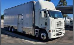2000 FREIGHTLINER ARGOSY Box Truck - Straight Truck in Whittier, CA