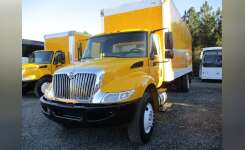 2014 INTERNATIONAL DURASTAR 4300 Box Truck - Straight Truck in Saint Augustine, FL