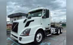 2014 VOLVO VN 630 Conventional - Day Cab, Tractor in Clarksville, IN