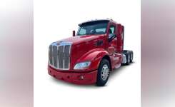 2015 Peterbilt 579 Conventional - Day Cab, Tractor in Tampa, FL