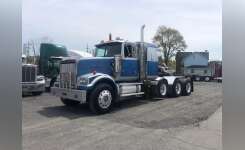 2009 WESTERN STAR 4900FA Conventional - Sleeper Truck, Tractor in Coopersburg, PA