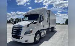 2019 FREIGHTLINER CASCADIA 116 Expeditor-Hotshot in West Jefferson, OH