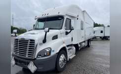 2019 FREIGHTLINER CASCADIA 113 Expeditor-Hotshot in West Jefferson, OH