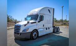 2018 FREIGHTLINER CASCADIA 126 Conventional - Sleeper Truck, Tractor in Youngstown, OH