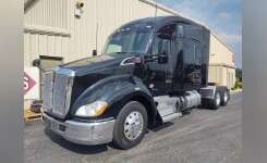 2020 KENWORTH T680 Conventional - Sleeper Truck, Tractor in Clearfield, PA
