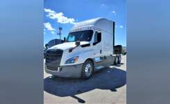 2020 FREIGHTLINER CASCADIA 126 Conventional - Sleeper Truck, Tractor in Burr Ridge, IL