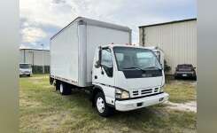 2006 ISUZU NPR Box Truck - Straight Truck, Moving Van in Palmetto, FL