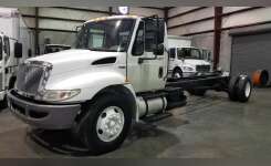 2011 INTERNATIONAL DuraStar 4300 Cab Chassis in West Palm Beach, FL
