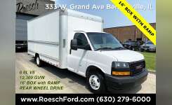 2018 GMC SAVANA Box Truck - Straight Truck, Moving Van, Contractor Truck in Bensenvile, IL