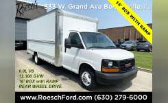 2016 GMC SAVANA Box Truck - Straight Truck, Moving Van, Contractor Truck in Bensenvile, IL