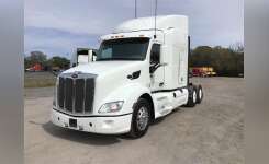 2017 PETERBILT 579 Conventional - Sleeper Truck, Tractor in Tampa, FL