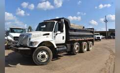 2004 INTERNATIONAL WORKSTAR 7500 Dump Truck in Covington, TN