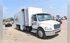2007 FREIGHTLINER BUSINESS CLASS M2 106 Other Truck in Covington, TN