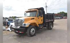 2005 INTERNATIONAL WORKSTAR 7300 Dump Truck in Covington, TN