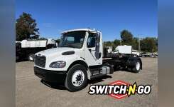 2011 FREIGHTLINER BUSINESS CLASS M2 106 Roll Off Truck in Mount Vernon, OH