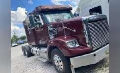 2015 FREIGHTLINER 122 SD Conventional - Sleeper Truck, Tractor in Clearwater, FL