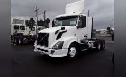 2014 VOLVO VN 630 Conventional - Day Cab, Tractor in Tacoma, WA